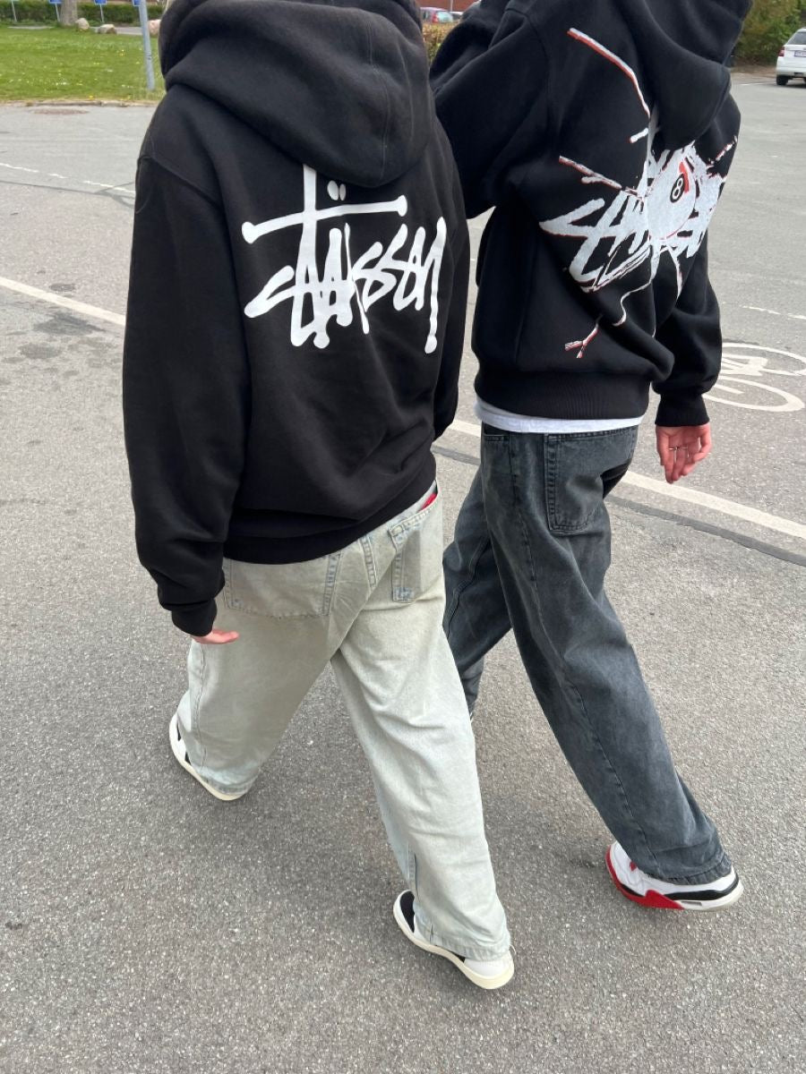 Hoodie negro stussy araña 8