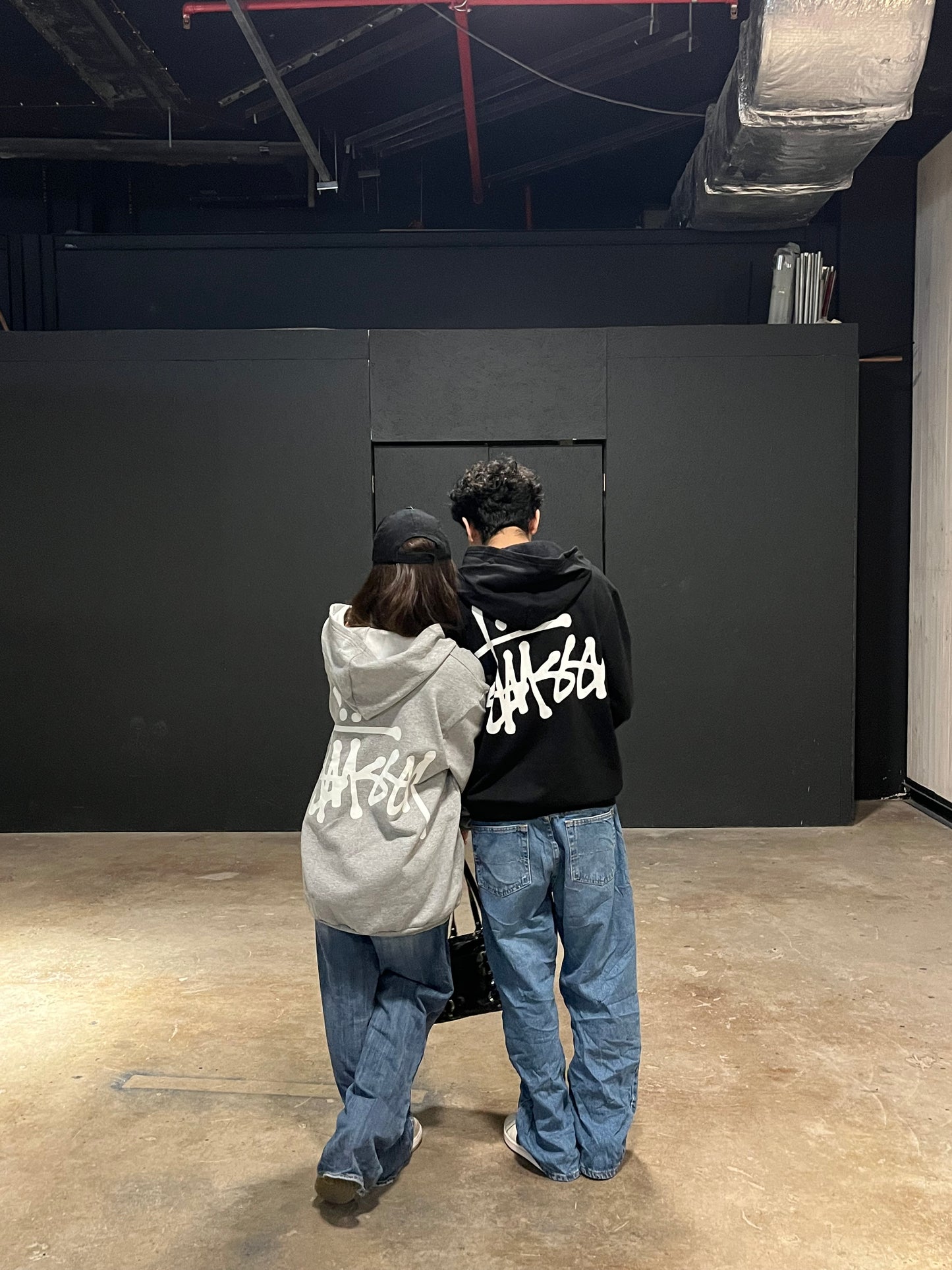 Hoodie stussy clásico cierre