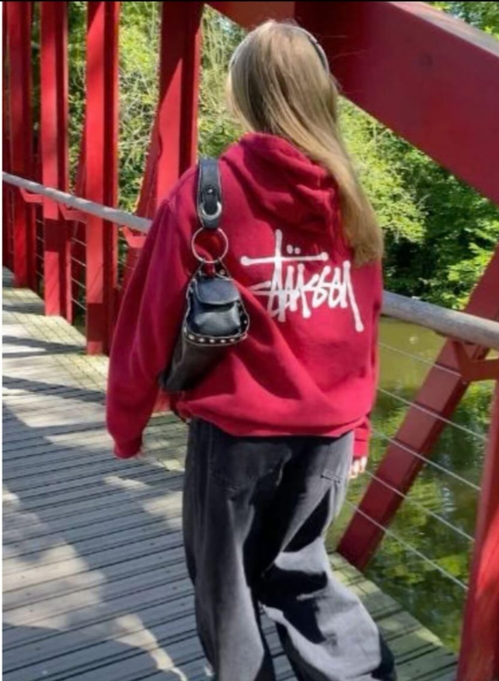 Hoodie stussy clásico cierre