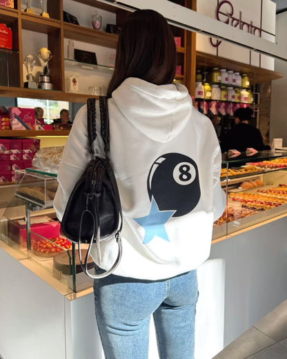 Hoodie bola 8   modelo recto blanco