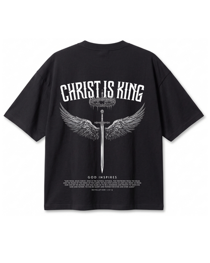 Polera Oversize Christ Is King Alas y Espada | Frente y Espalda