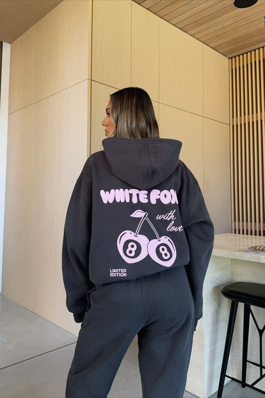 Hoodie white fox manga globo negro ,logo rosado