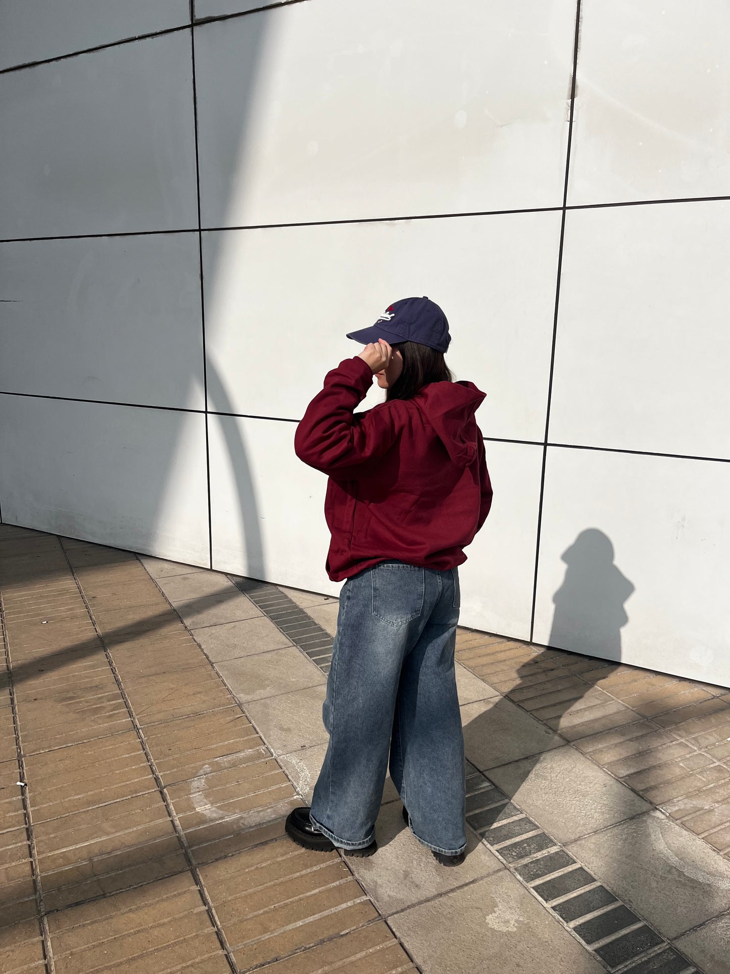 Basic Burdeo - Hoodie Clásico