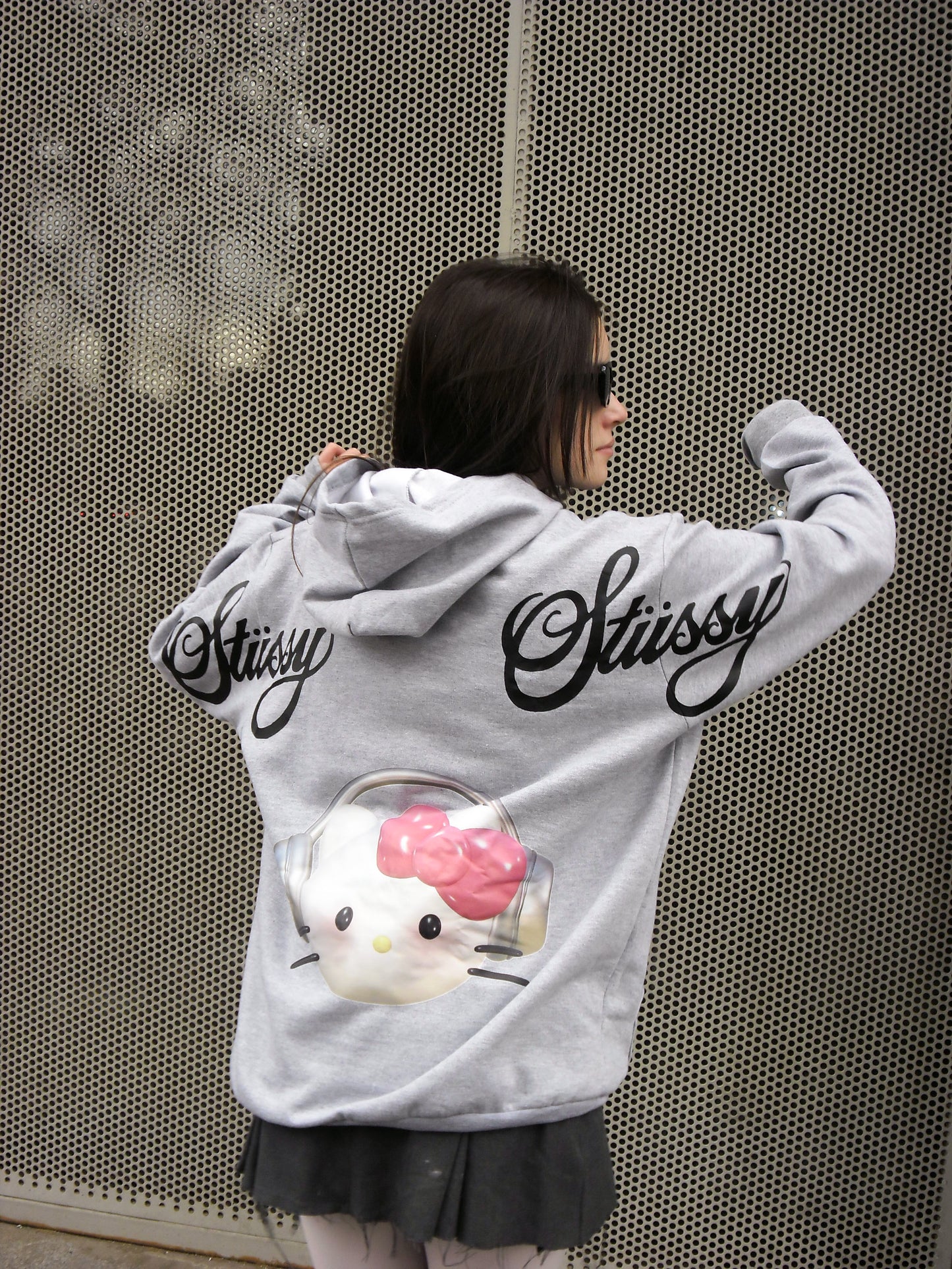 Hoodie gris kitty audifonos
