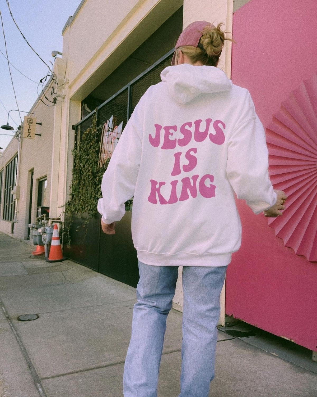Hoodie clasico blanco Jesús is king