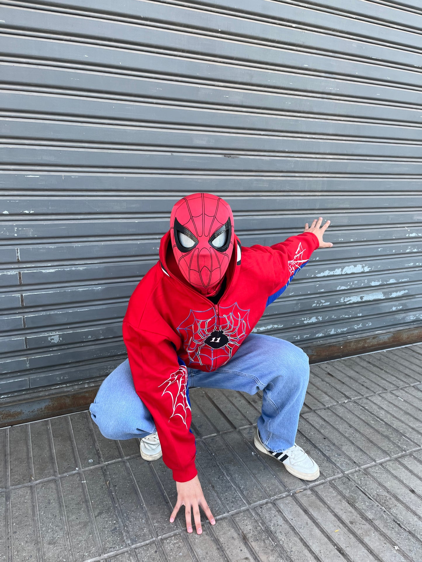 Hoodie spider rojo full zipe