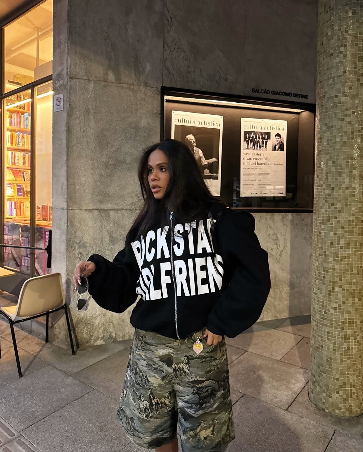 Hoodie Zip Mangas globo  rokstars