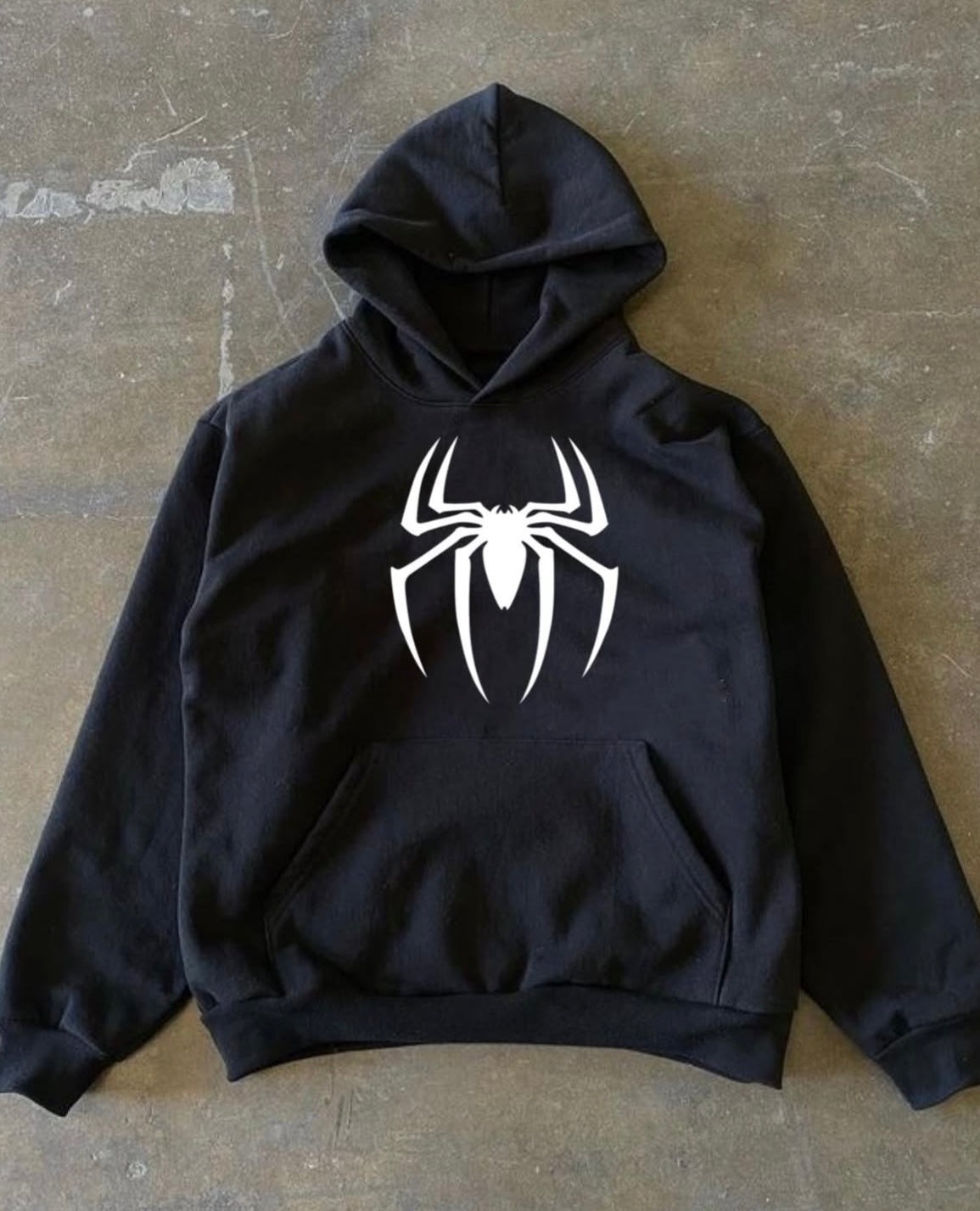 Hoodie araña grande negro