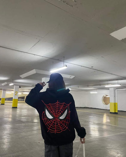 Hoodie Araña modelo canguro recto