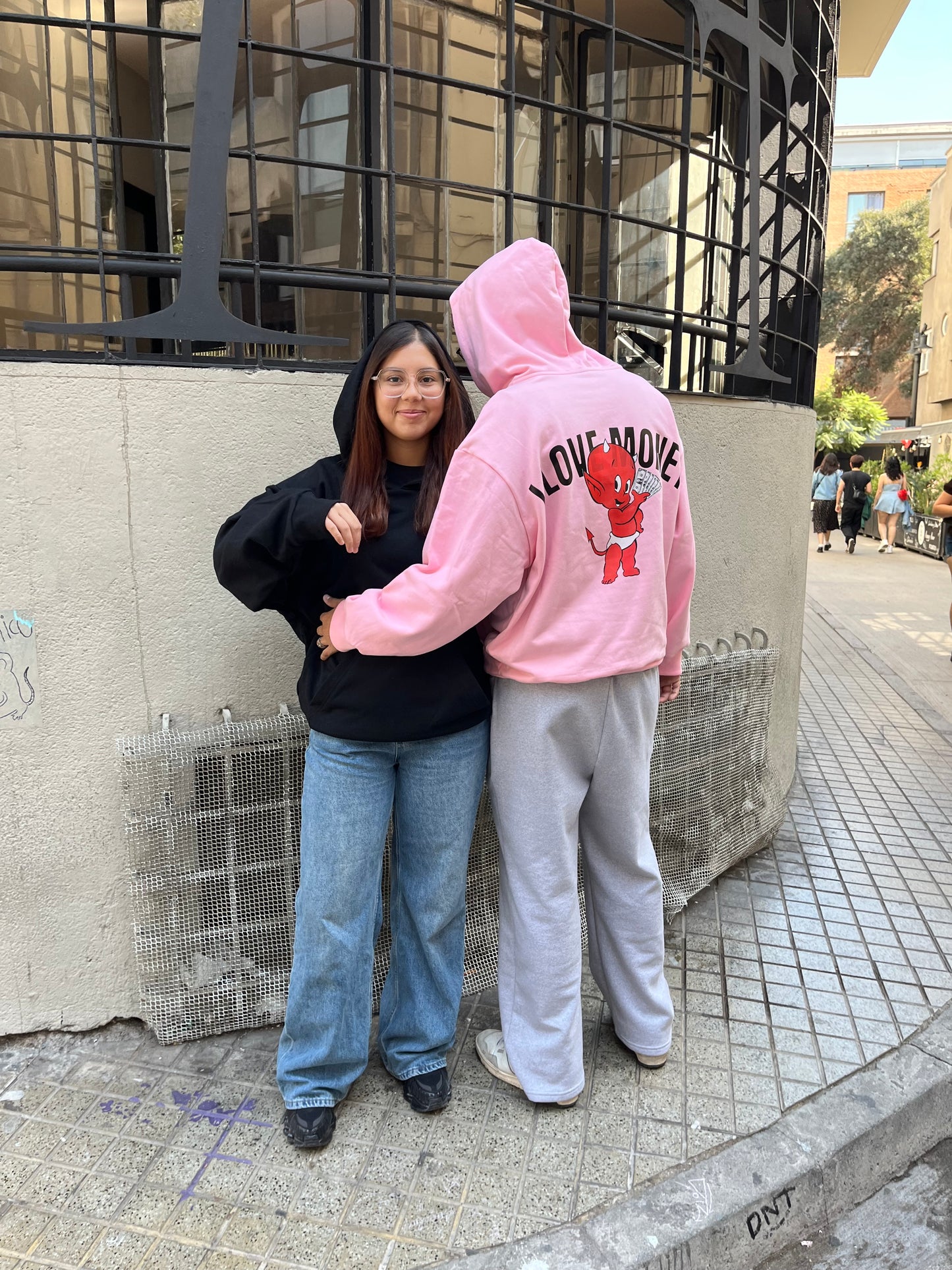 Hoodie I love money modelo manga globo rosa